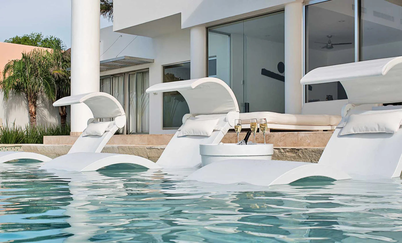 Ledge Lounger Signature Ice Basin (Lid Sold Separately) - LL-SG-IB-CL