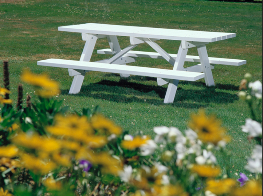 Seaside Casual Traditional Picnic Table - 043