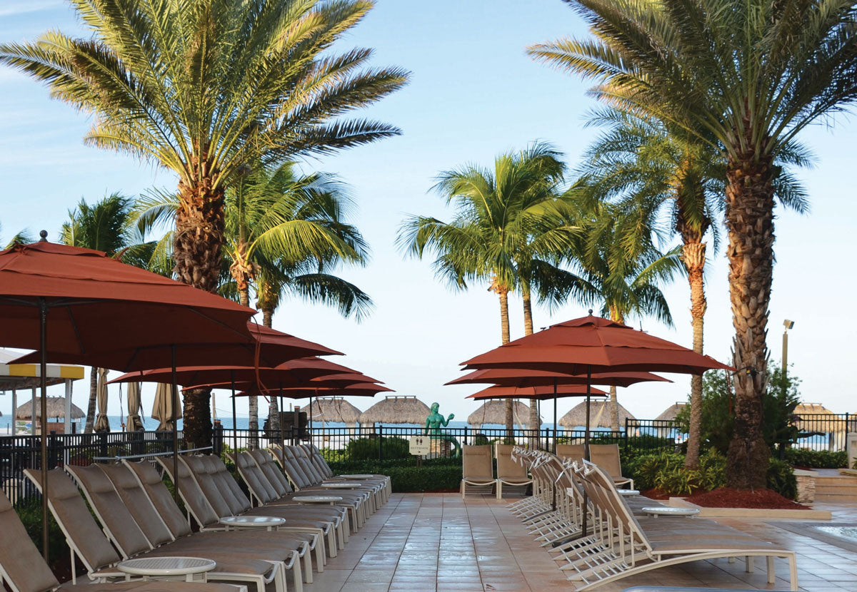 Fiberlite South Beach 7.5' Heavy-Duty Market Umbrella - FL7.5PM