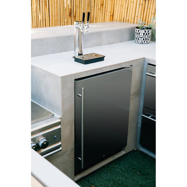 TrueFlame 24" 6.6 C.u. Deluxe Outdoor Rated Kegerator (Available in 3 Tap Types) - AMD-RFR-24DK