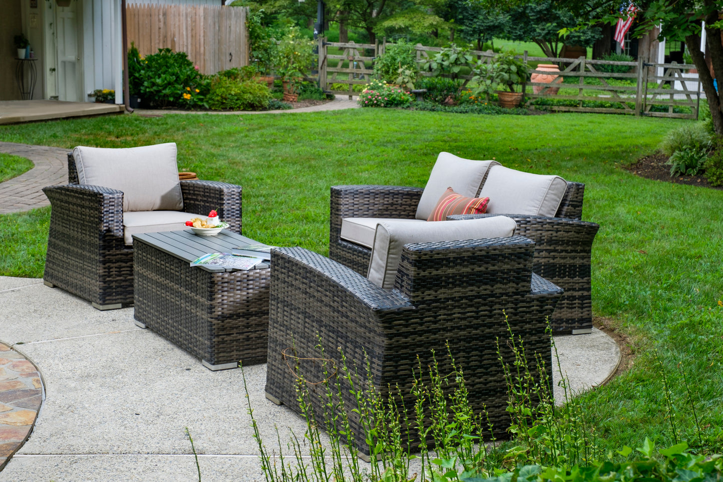 Alfresco Home Baily All Weather Wicker 4 Piece Love Seat Set with Sunbelievable Cushions - 353-1702
