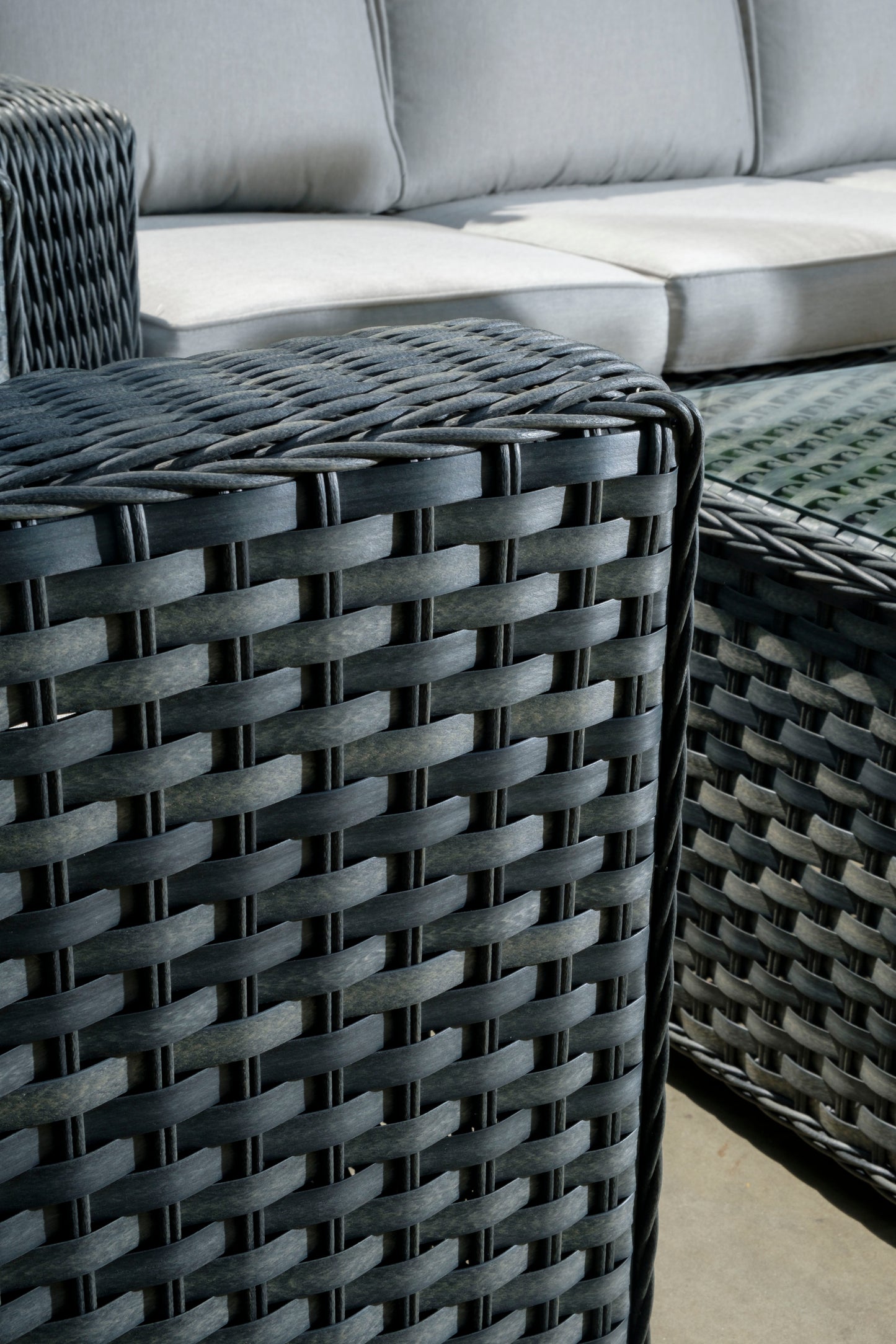 Alfresco Home Palisades All Weather Wicker 4 Piece Seating Group with Cushions - 353-3001