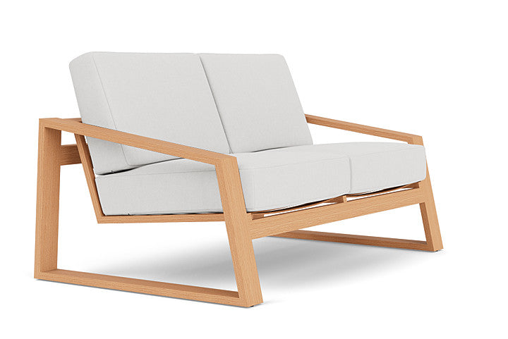 Lloyd Flanders Pursuit Loveseat 452050