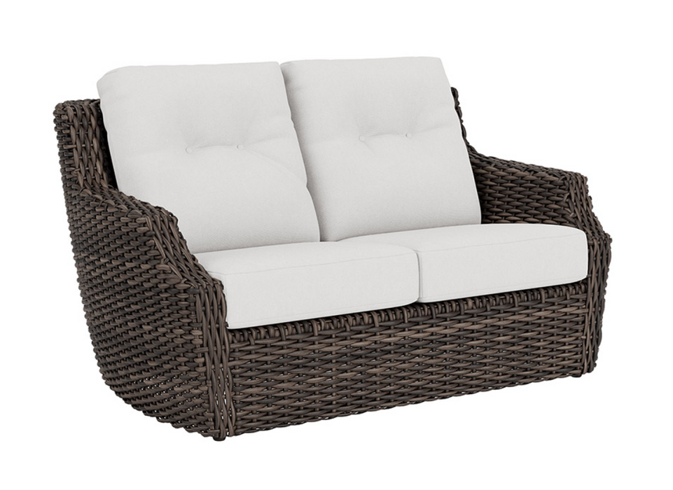 Lloyd Flanders Largo Loveseat - 241050