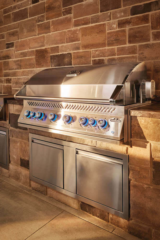 Napoleon Built-In 700 Series 44" Natural Gas Grill with Dual Infrared Rear Burners - BIG44RBNSS-1
