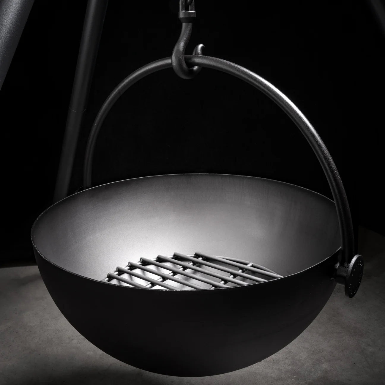 Cowboy Cauldron The Dude, 24 in. Diameter / 35 lb. Basin - CC-51001