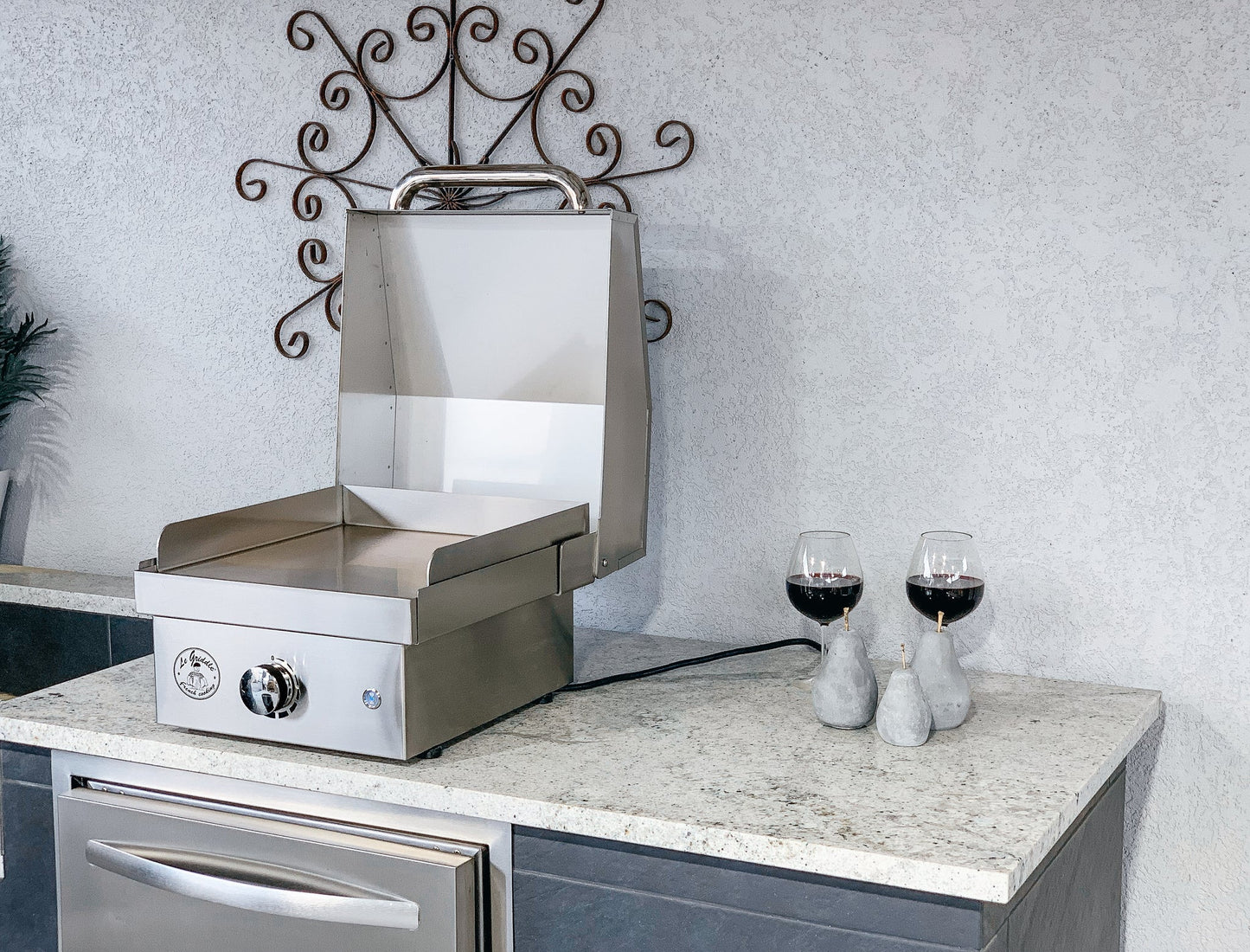 Le Griddle Wee Griddle 1 Burner Electric (Lid Included)	 - GEE40 LK