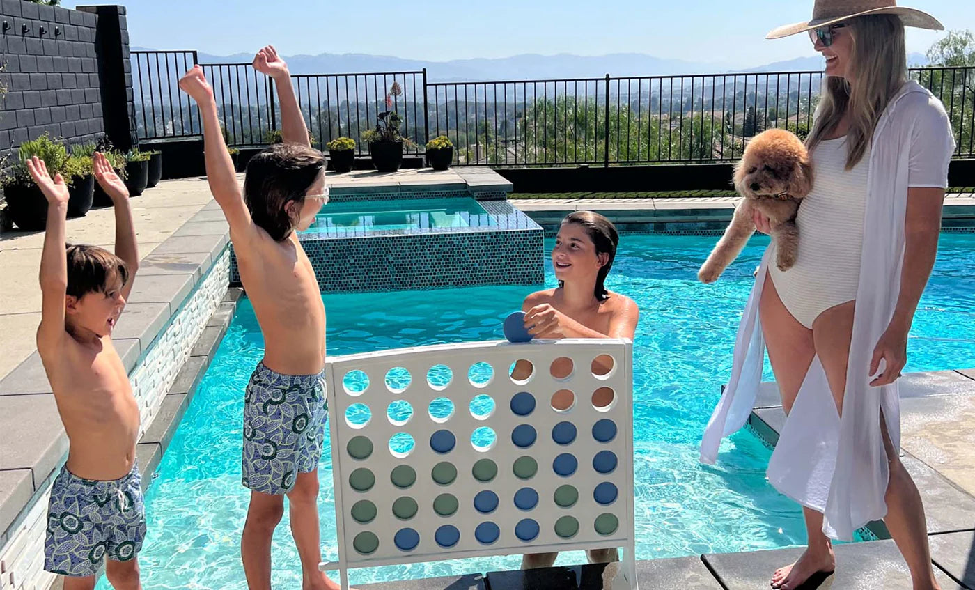 Ledge Lounger Giant Four in a Row Game - LL-GM-4R