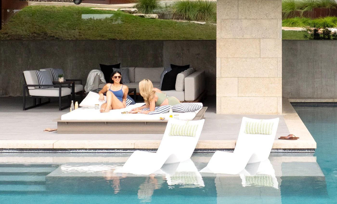 Ledge Lounger Echo Sunbed (Available in 4 Resin Colors & 12 Fabrics) - LL-EO-8SB-WH-STD-4636