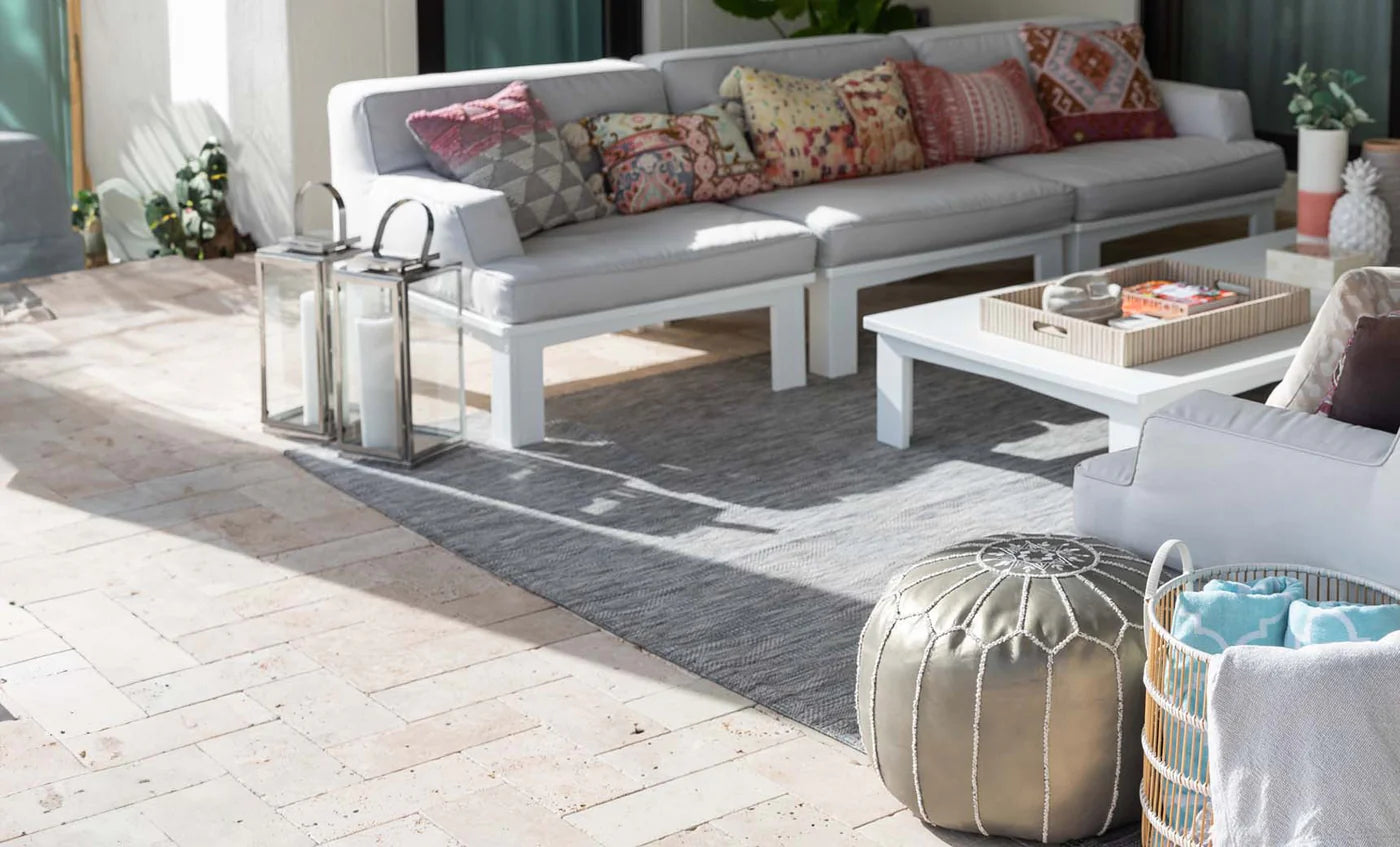 Ledge Lounger Mainstay Sectional Right Armchair (Available in 8 Resin Colors & 19 Fabrics) - LL-MS-S-RA-SET-WH-STD-4636