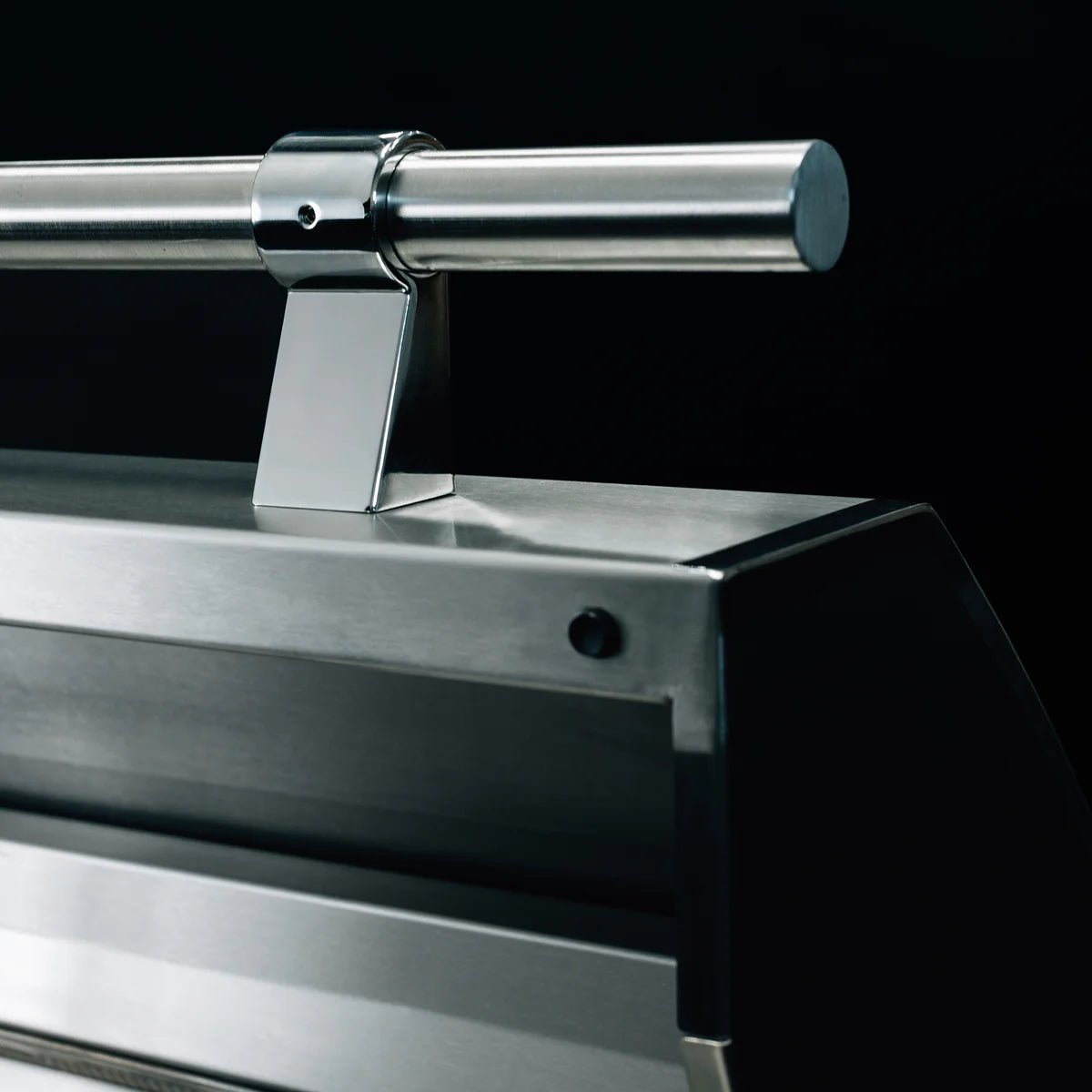 Summerset Quest Series 42-Inch Stainless Steel Gas Grill - NG and LP