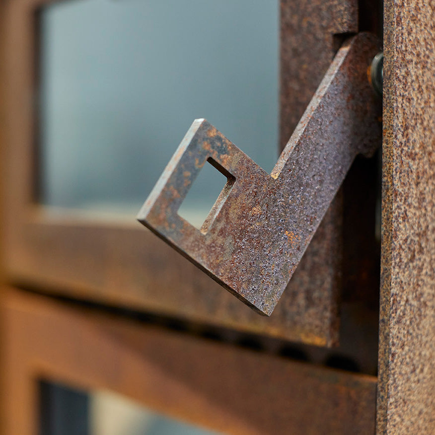 RB73 Quercus Fireplace