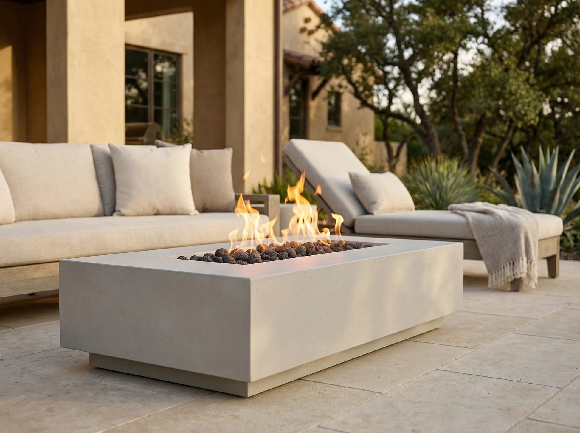 Prism Hardscapes - Tavola 1 -  Fire Table - PH-405