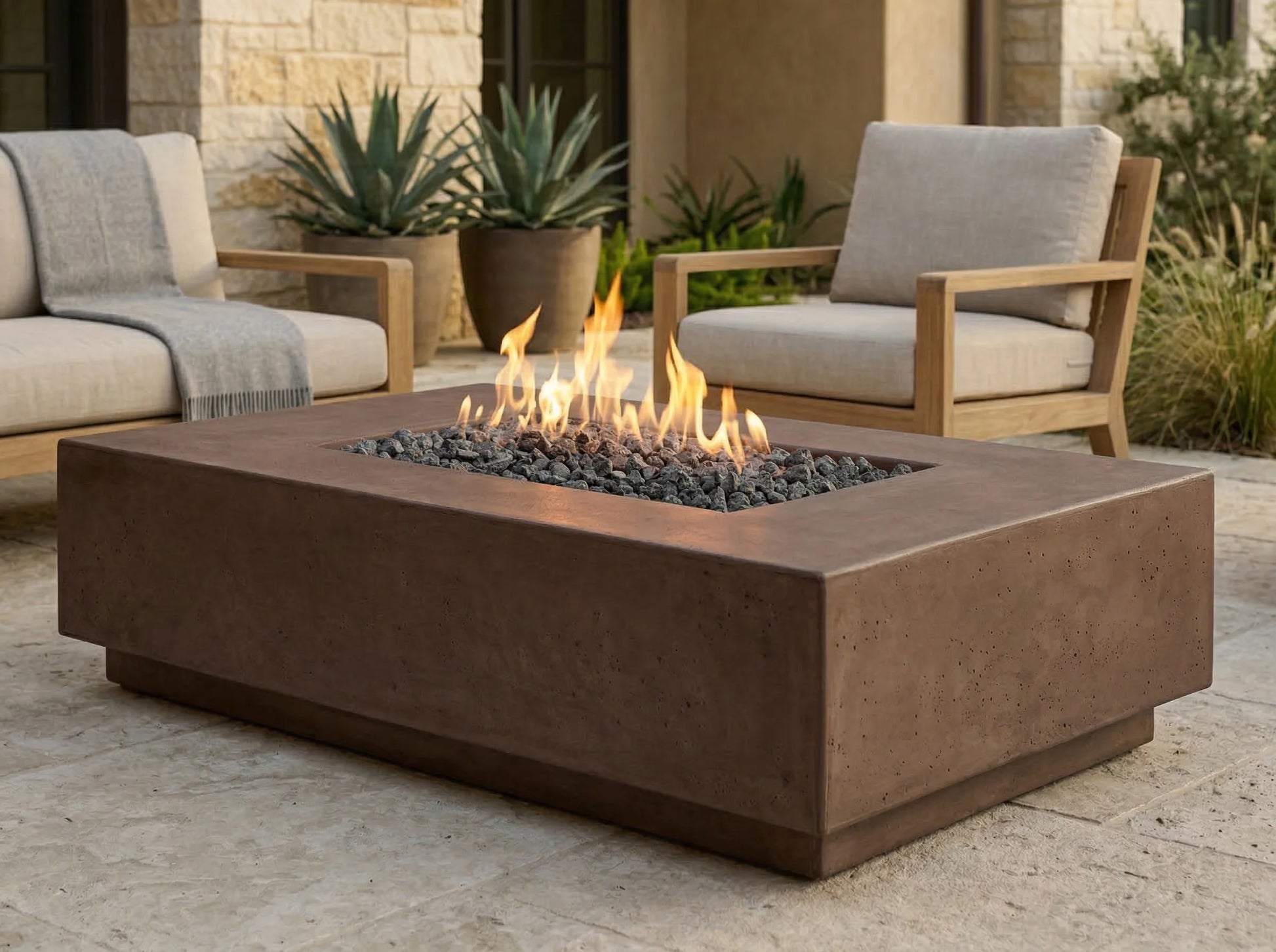 Prism Hardscapes - Tavola 1 -  Fire Table - PH-405