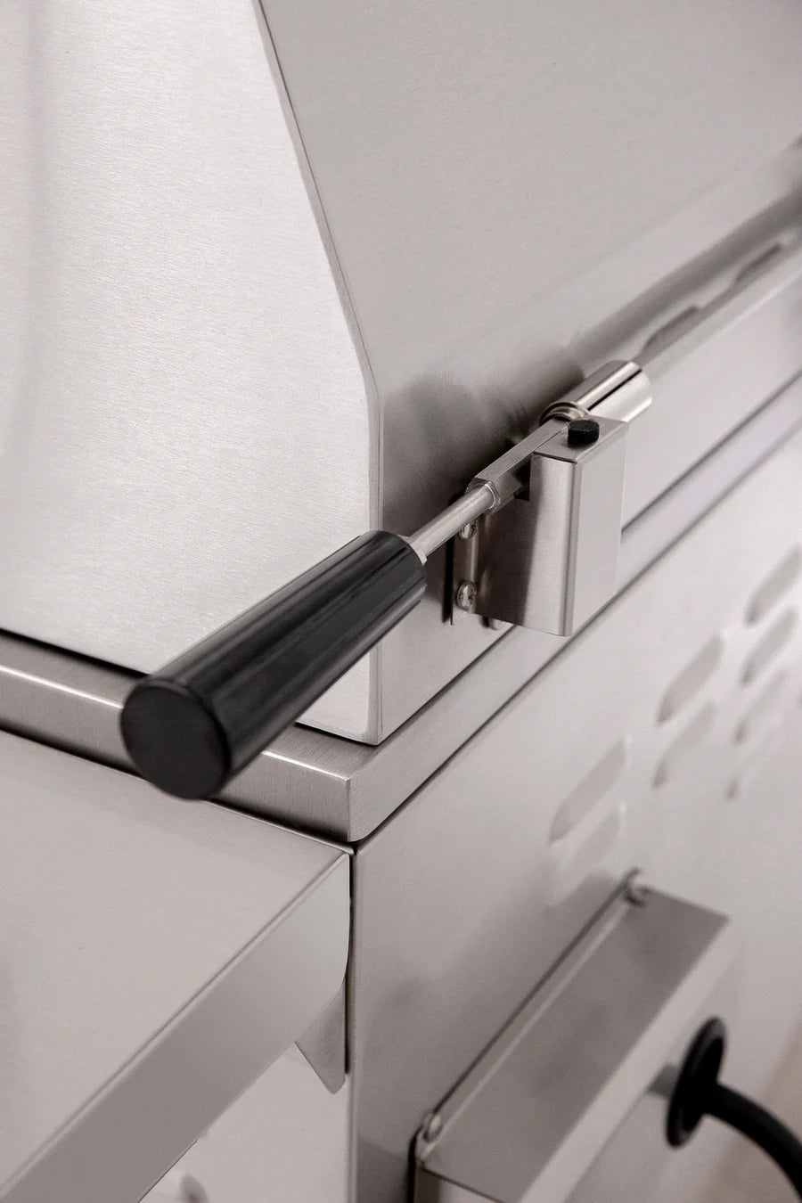 American Made Grills - Estate - 30" - EST30-NG