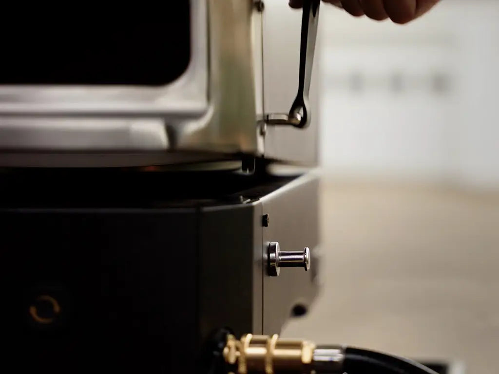 HALO Versa 16 Outdoor Pizza Oven - HZ-1004-ANA